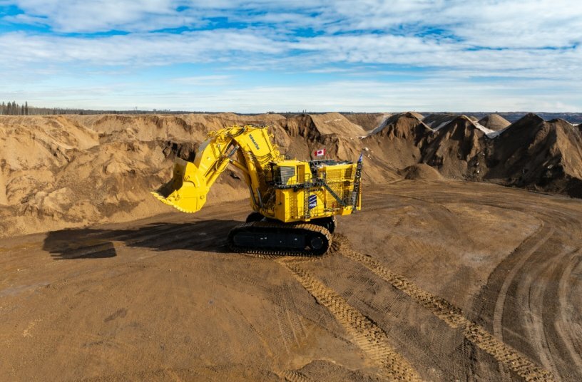 Komatsu Germany Mining Division announces the global launch of the PC9000 hydraulic excavator<br>IMAGE SOURCE: KUHN Holding GmbH