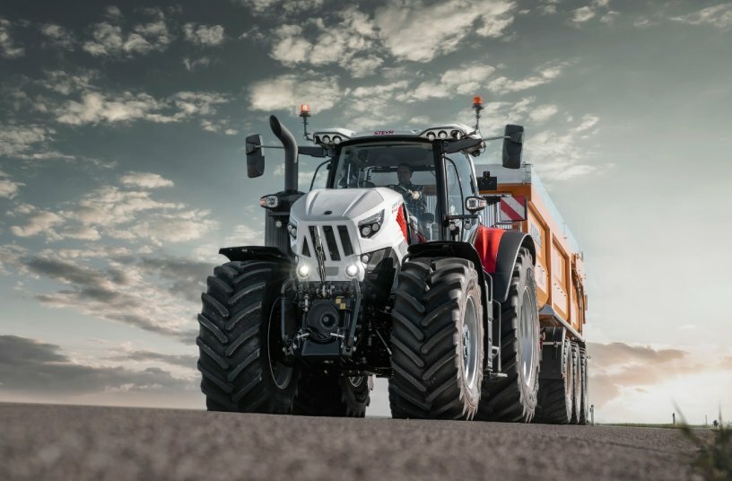 Hot news from Agritechnica 2025: The all-new STEYR® Cervus CVT<br>IMAGE SOURCE: STEYR
