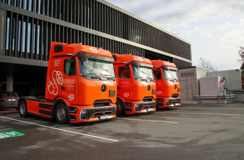 Electrically into the Future: Gebrüder Weiss Sets New Benchmarks in Heavy-Duty Transport with 14 eActros 600 Trucks<br>IMAGE SOURCE: Daimler Truck AG