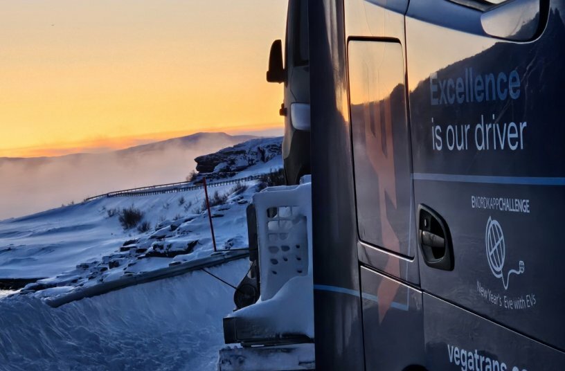Premiere am Polarkreis: eActros 600 von VEGA besteht eNordkapp Challenge als erster batterieelektrischer Sattelzug<br>BILDQUELLE: Daimler Truck AG