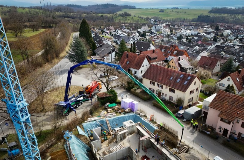 Volvo Trucks and Putzmeister have developed a fully electric alternative for pumping concrete.<br>IMAGE SOURCE: Putzmeister