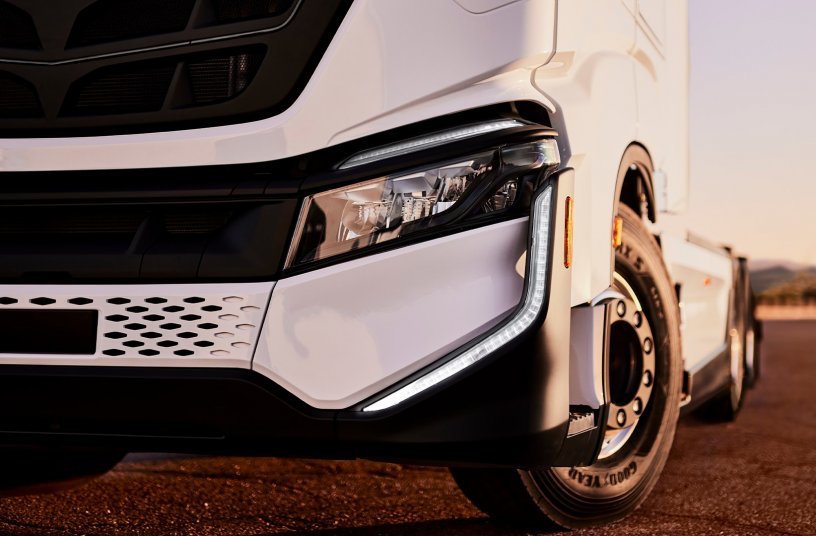 IVECO and Nikola sign MoU with Hamburg Port Authority for Zero-Emission Class 8 Battery-Electric Trucks<br>IMAGE SOURCE: CNH Industrial N.V.