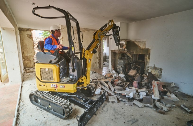 Cat® 301 CR micro hydraulic excavator<br>IMAGE SOURCE: Caterpillar