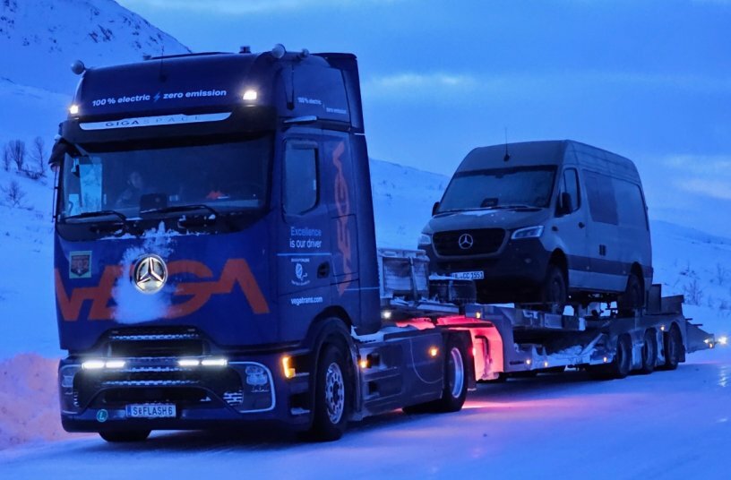 Premiere at the Arctic Circle: VEGA’s eActros 600 conquers the eNordkapp Challenge as the first battery-electric truck<br>IMAGE SOURCE: Daimler Truck AG