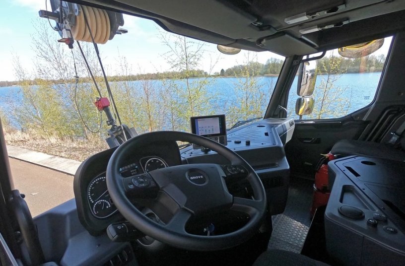 The new Grove carrier cab is a great place to work for crane operators<br>IMAGE SOURCE: MANITOWOC COMPANY, INC.