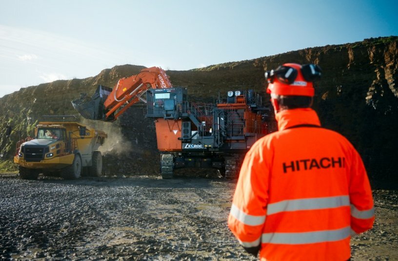 Hitachi EX2000-7<br>IMAGE SOURCE: Hitachi Construction Machinery (Europe) NV (HCME)