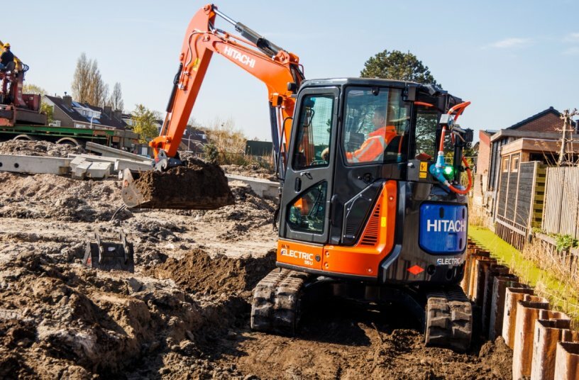 Hitachi ZX55U-6EB<br>IMAGE SOURCE: Hitachi Construction Machinery (Europe) NV (HCME)