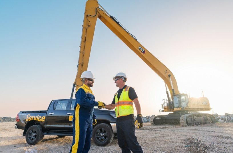 Specification may vary due to regional configuration differences. Consult the Technical Specifications document available on www.cat.com or from your Cat dealer for detailed specifications for machines in your region.<br>IMAGE SOURCE: Caterpillar