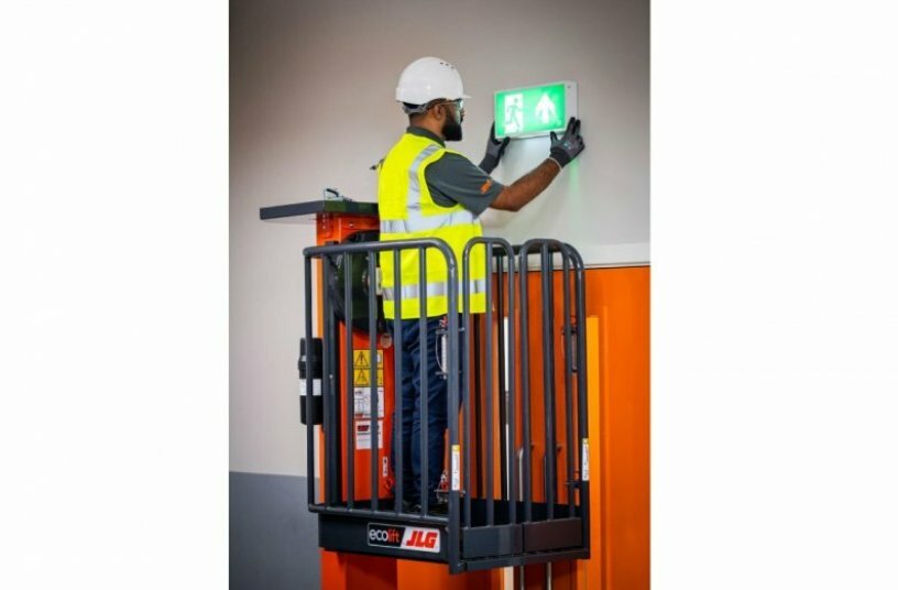 Power Tower Ecolift<br>IMAGE SOURCE: JLG