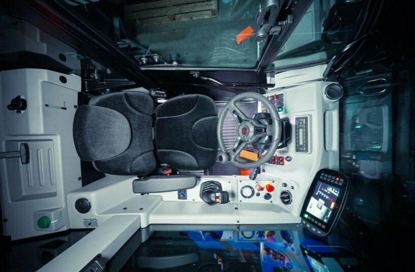 Full-electric telehandlers: The compact e-Smart range is born | LECTURA ...