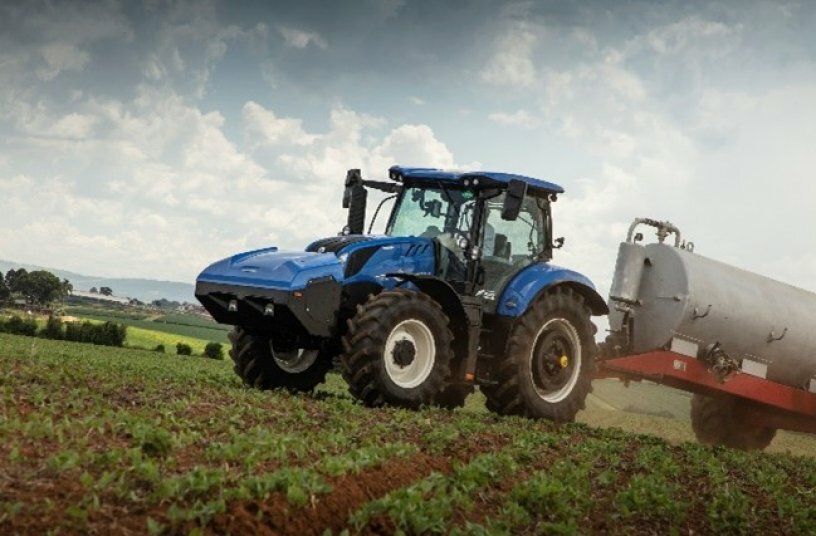  New Holland T6 Methane Power equipped with FPT Industrial’s N67 NG engine<br>IMAGE SOURCE: FPT Industrial