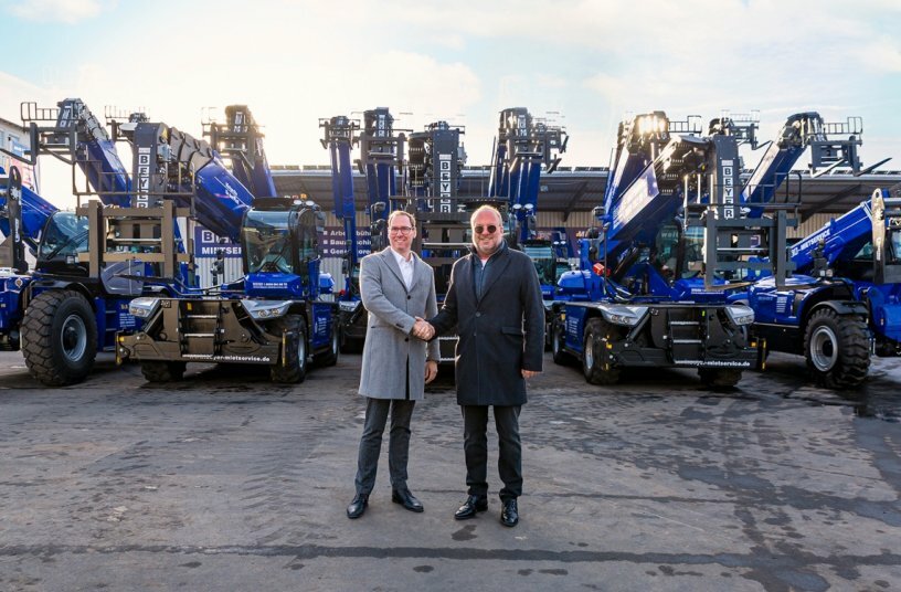 Größter Manitou-Auftrag 2025: BEYER-Mietservice investiert in 58 Teleskopstapler<br>BILDQUELLE: Manitou
