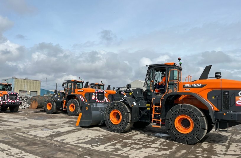 HeavyMovement Purchases Eight New Develon Wheel Loaders<br>IMAGE SOURCE: DEVELON