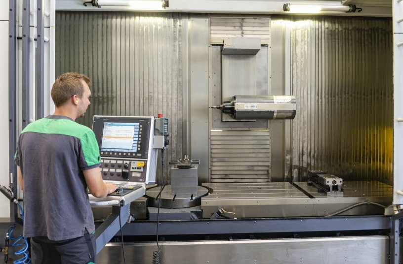 Prototyping is a central task at TIZ 3<br>IMAGE SOURCE: PÖTTINGER Landtechnik GmbH