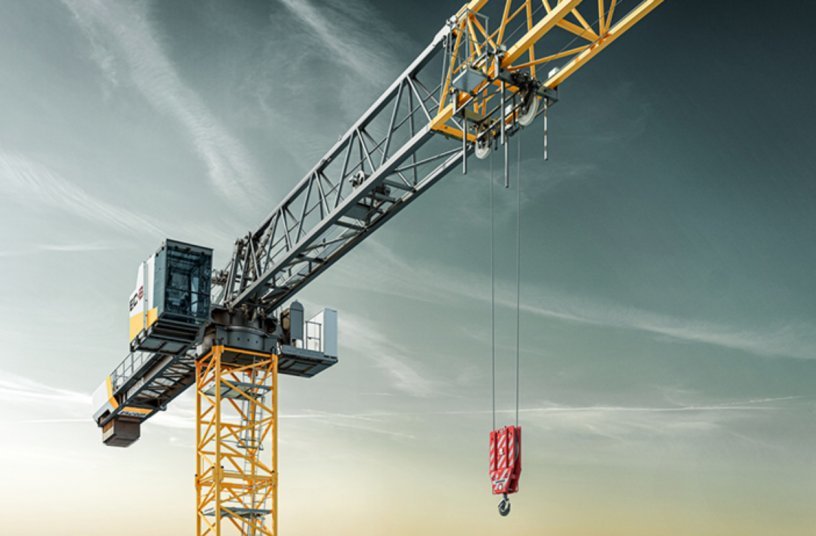 The 300 EC-B 12 Fibre features the Liebherr fibre rope and therefore delivers significantly better performance values than similar cranes with a steel rope.<br>IMAGE SOURCE: Liebherr-International Deutschland GmbH