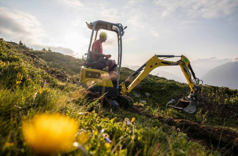 Wacker Neuson zero emission EZ17e<br>IMAGE SOURCE: Wacker Neuson SE