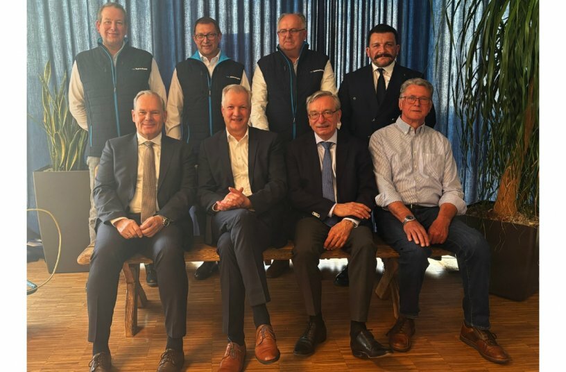 Top row, from left to right: Heiko Holthaus, Karsten Krückeberg, Gert Timmer, Çağlar Tosun Bottom row, from left to right: Michael Rieken, Thomas Pott, Gregor Rüth, Harm Jonkeren-Bohnenkamp<br>IMAGE SOURCE: Bohnenkamp AG