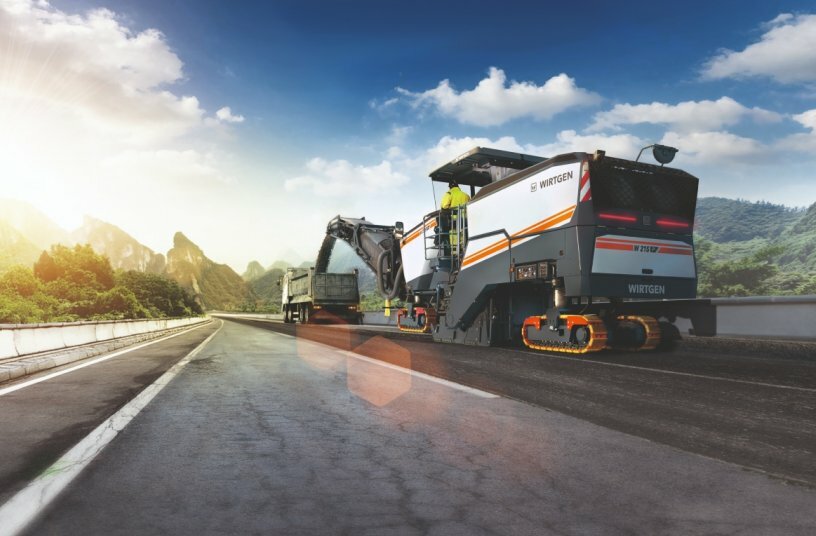 Wirtgen stellt mit der W 215 P eine neue Großfräse mit einer Fräsbreite von 2.000 mm und einer maximalen Frästiefe von 330 mm vor.<br>BILDQUELLE: WIRTGEN GROUP