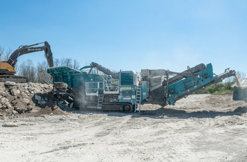 The Trakpactor 480SR, particularly designed to meet the needs of the U.S. market, returns in an enhanced configuration<br>IMAGE SOURCE: Powerscreen