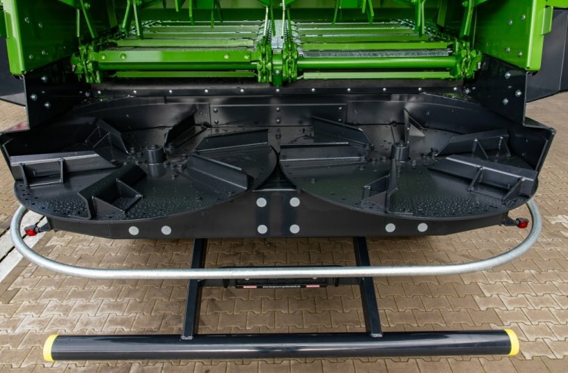 1,100 mm disk diameter on a BERGMANN XPERT 5.24 with T-Spread for even better distribution quality. The V-Spread wide spreading unit always has a disk diameter of 1,100 mm.<br>IMAGE SOURCE: Ludwig Bergmann GmbH