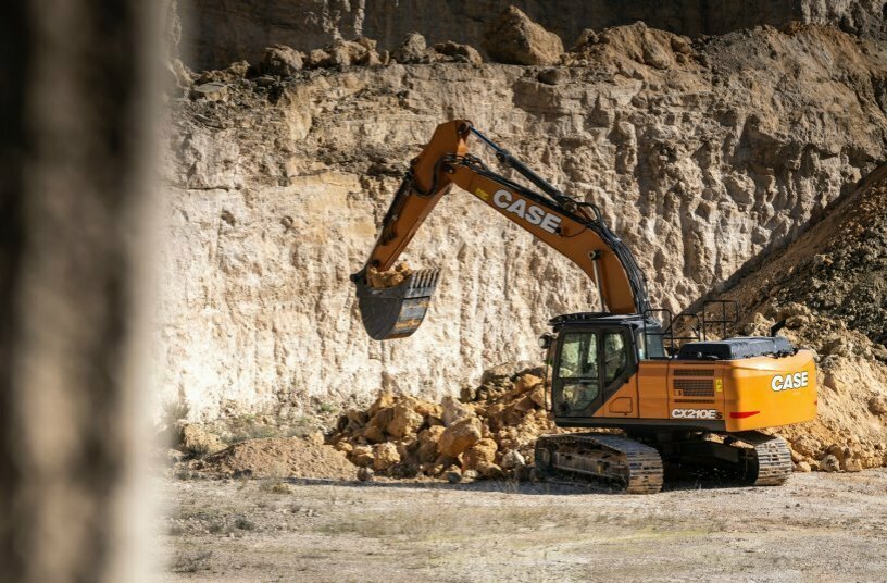CASE launches Essential 20-tonne crawler excavator CX210E-S<br>IMAGE SOURCE: CASE Construction Equipment