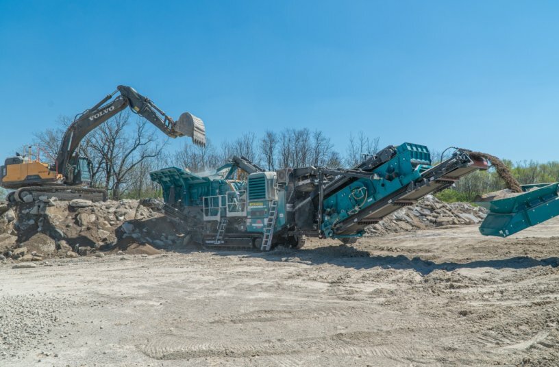 The Trakpactor 480SR, particularly designed to meet the needs of the U.S. market, returns in an enhanced configuration<br>IMAGE SOURCE: Powerscreen