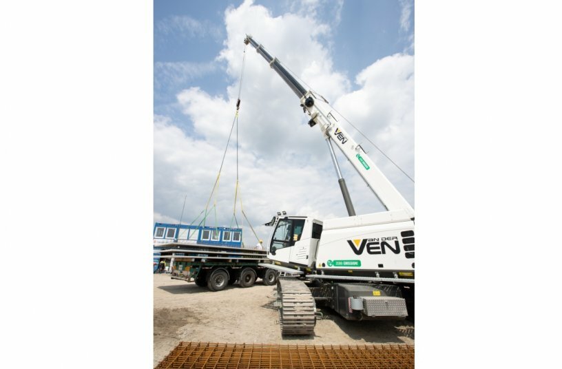 Depending on the type of application, continuous operation over one or even two working days is possible without any problems.<br>IMAGE SOURCE: SENNEBOGEN Maschinenfabrik GmbH