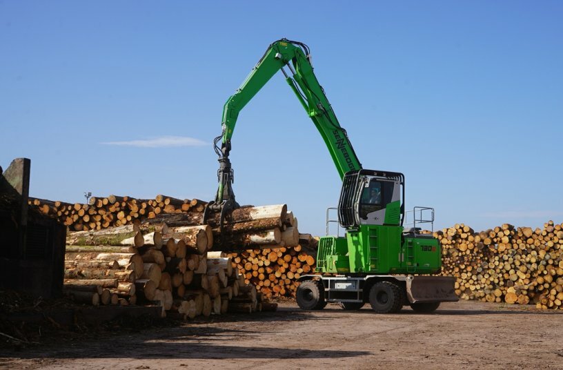 Überzeugende Dauerläufer: Die SENNEBOGEN-Maschinen arbeiten zuverlässig im Zwei-Schicht Betrieb, sieben Tage die Woche dank der robusten Technik, dem SENtrack Telematiksystem und der überzeugenden Betreuung durch den Servicepartner Molson Group.<br>BILDQUELLE: Sennebogen