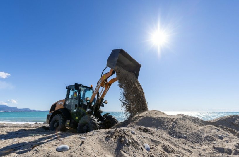 CASE 321G<br>IMAGE SOURCE: CASE Construction Equipment