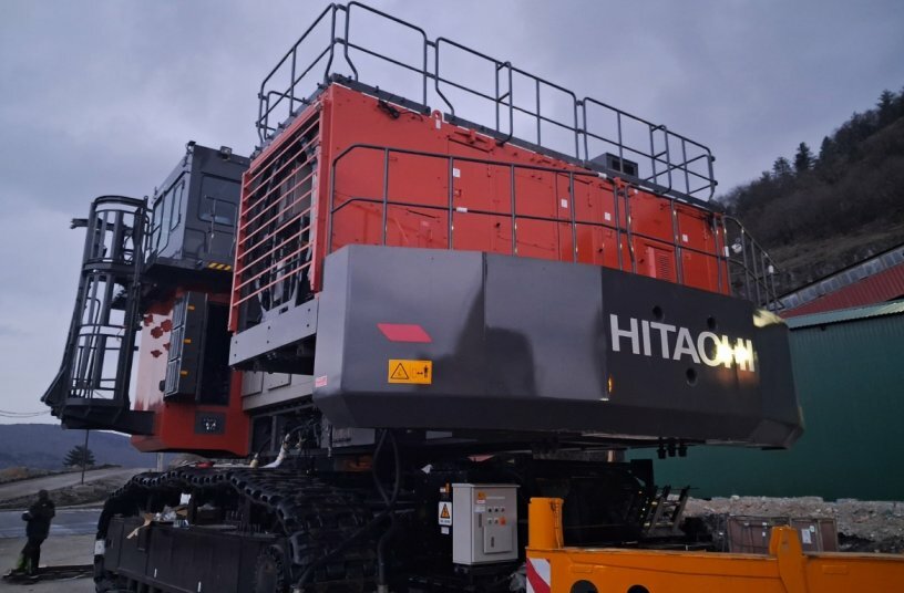 First electric Hitachi ultra-large excavator in south-east Europe modernises production and reduces emissions in Montenegro mine<br>IMAGE SOURCE: Hitachi Construction Machinery (Europe) NV (HCME)