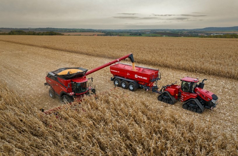 European debut for next-generation Case IH combines at EIMA: AF series takes Axial-Flow principle into new capacity class<br>IMAGE SOURCE: Case IH