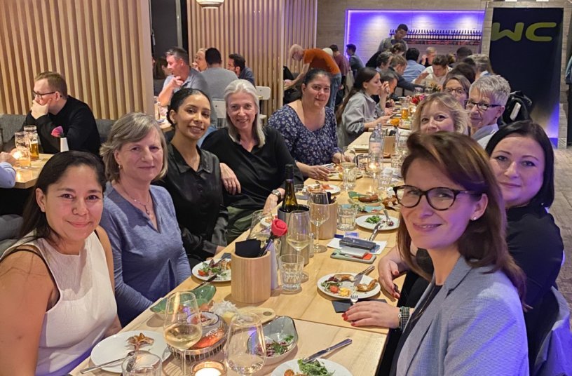 Das erste „Women’s Meetup Dinner“ in München als Auftakt einer neu entstehenden Frauen- Community in der Baubranche.<br>BILDQUELLE: Klickrent GmbH