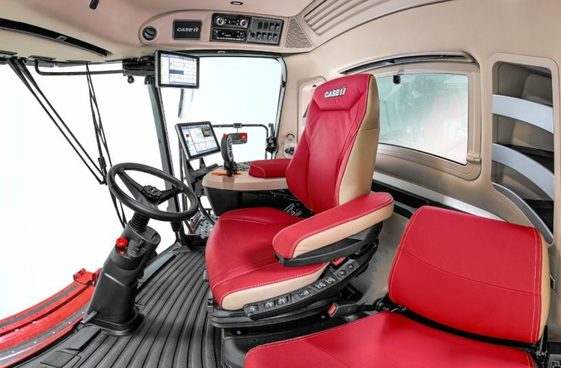 European debut for next-generation Case IH combines at EIMA: AF series takes Axial-Flow principle into new capacity class<br>IMAGE SOURCE: Case IH