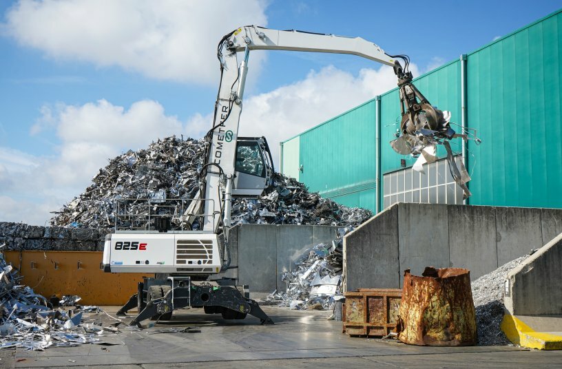 Metallschrott sortieren und verladen<br>BILDQUELLE: SENNEBOGEN