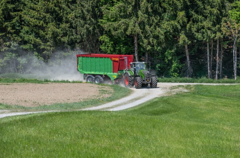 Even better: More power for Fendt 720 - 726 Vario Generation 7.1 and outstanding results in the DLG PowerMix test for the Fendt 724 Vario Gen7.1<br>IMAGE SOURCE: Fendt