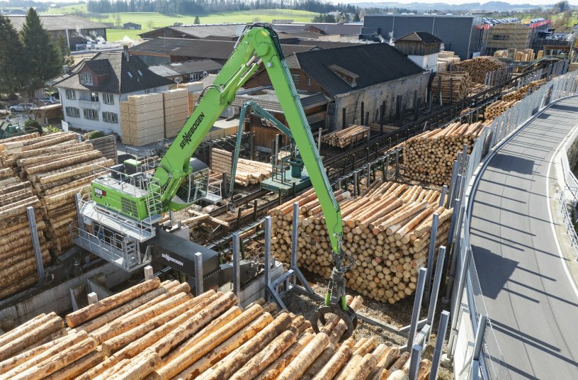 SENNEBOGEN MaschinenfabSENNEBOGEN Maschinenfabrik GmbHrik GmbH<br>IMAGE SOURCE: SENNEBOGEN Maschinenfabrik GmbH