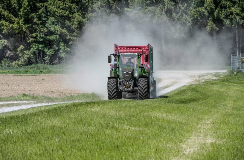 Even better: More power for Fendt 720 - 726 Vario Generation 7.1 and outstanding results in the DLG PowerMix test for the Fendt 724 Vario Gen7.1<br>IMAGE SOURCE: Fendt