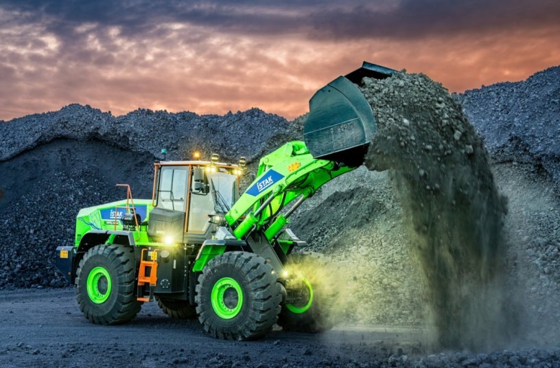 LiuGong 870HE<br>IMAGE SOURCE: LiuGong Machinery Europe B.V.