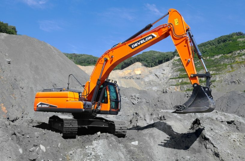 DEVELON DX225LC-7M<br>IMAGE SOURCE: DEVELON