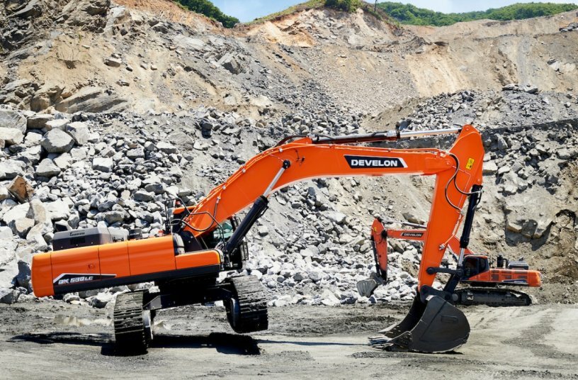 DEVELON DX530LC-7M<br>IMAGE SOURCE: DEVELON
