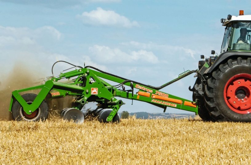 Catros 7500 / year 2006<br>IMAGE SOURCE: AMAZONEN-WERKE H. DREYER SE & Co. KG