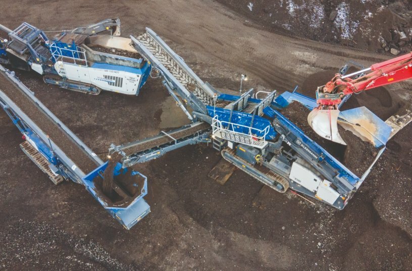 The Kleemann plant train processes up to 240 tonnes of RAP material per hour. <br>IMAGE SOURCE: WIRTGEN GROUP