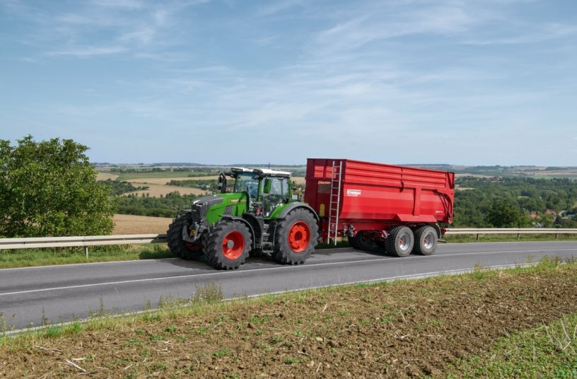 Makes the working day a pleasure. Fendt 800 Vario<br>IMAGE SOURCE: Fendt