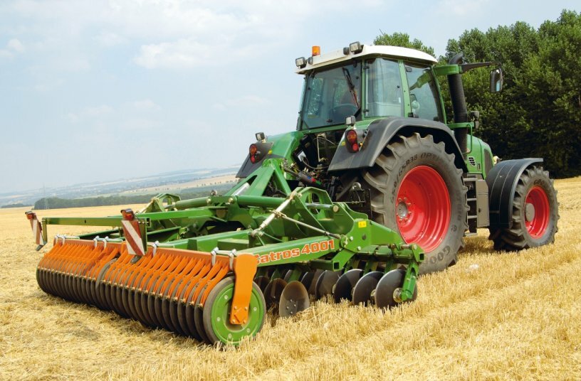 Catros 4001 / year 2007<br>IMAGE SOURCE: AMAZONEN-WERKE H. DREYER SE & Co. KG