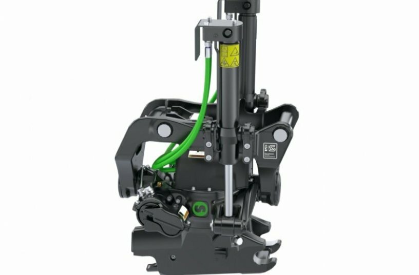 XTR10 tiltrotator with SQ50 interface<br>IMAGE SOURCE: Steelwrist AB