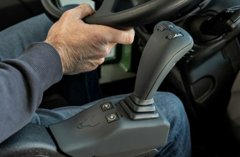 Joystick (can be plugged into the right armrest of the driver's or passenger seat)<br>IMAGE SOURCE: Daimler Truck AG