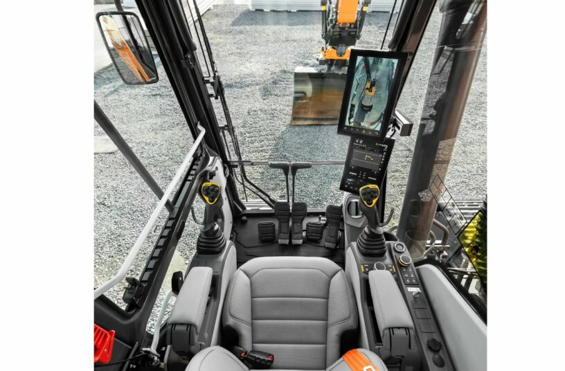 Develon Raises Site Safety to New Levels<br>IMAGE SOURCE: Develon