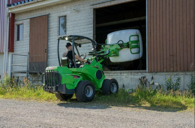 Compact powerhouses for agriculture and stable work<br>IMAGE SOURCE: Avant Tecno Deutschland GmbH
