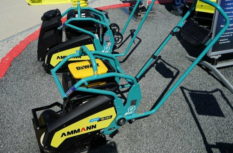 Flexible power supply: The eAPF 15/40 is also available with a DeWalt battery, which is also used on the eATR 68.<br>IMAGE SOURCE: Ammann