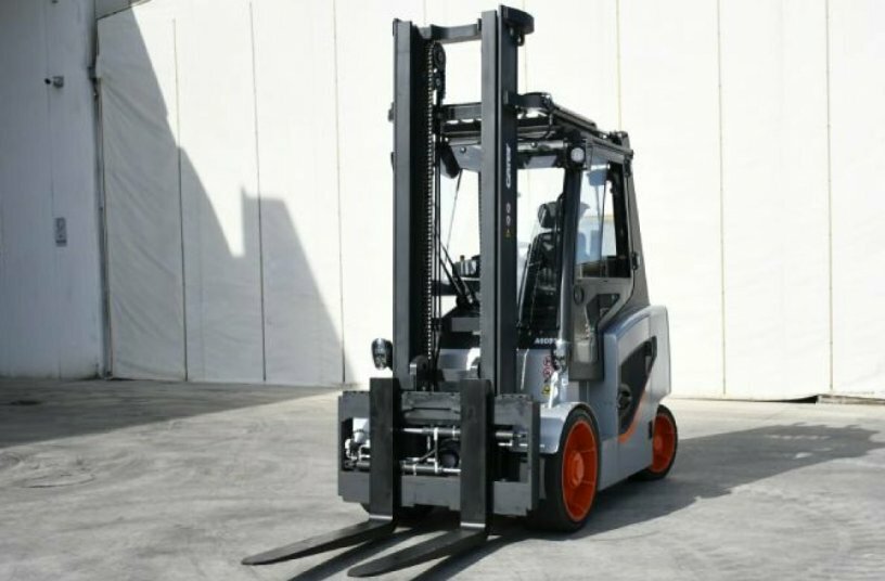 Carer Forklift's A 55-60-70 SC: the launch of the new ultra-compact line <br>IMAGE SOURCE: © Carer Srl